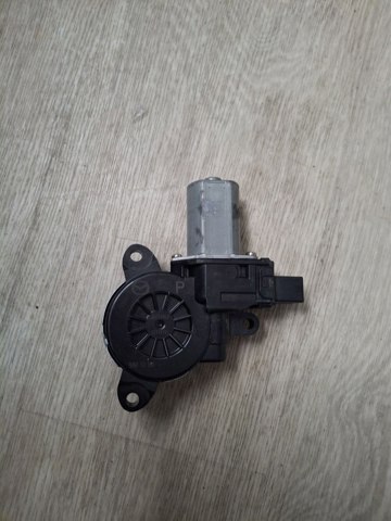 Мотор склопідйомника дверей передніх, лівих BHN95958X MAZDA