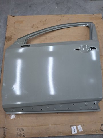 Водійські двері H010A5MPAA NISSAN