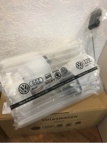 Насос занурювальний в баці 8K0919051AS VAG