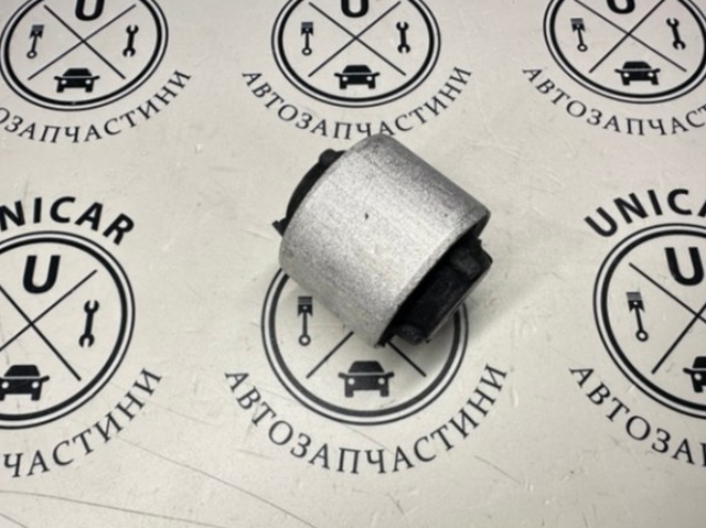 С/блок нижнього важеля 4M0407515D VAG