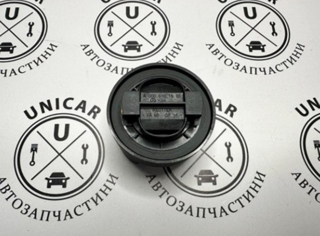 Кришка маслозаливной горловини A0000101685 MERCEDES