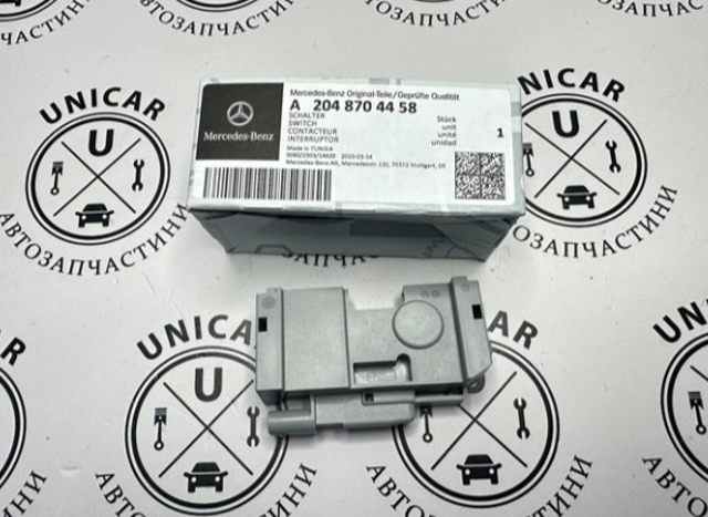 Датчик відкриття капота A2048704458 MERCEDES