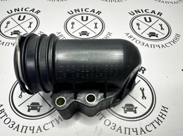 Фланець системи охолодження (трійник) A6422001556 MERCEDES