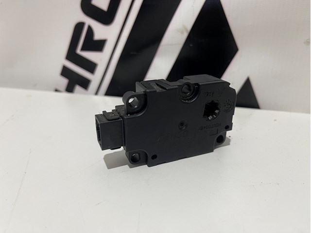 Двигун заслінки печі 4G0820511 VAG