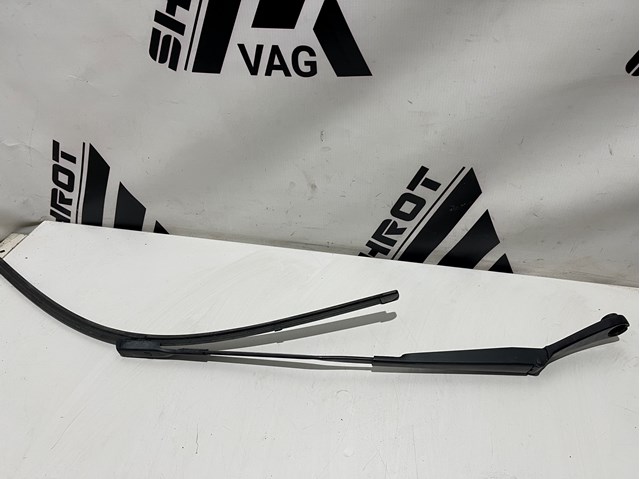 Ричаг склоочисника 4G1955407D VAG