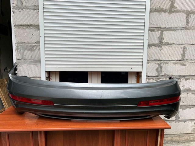 Бампер задній 4L0807303B VAG