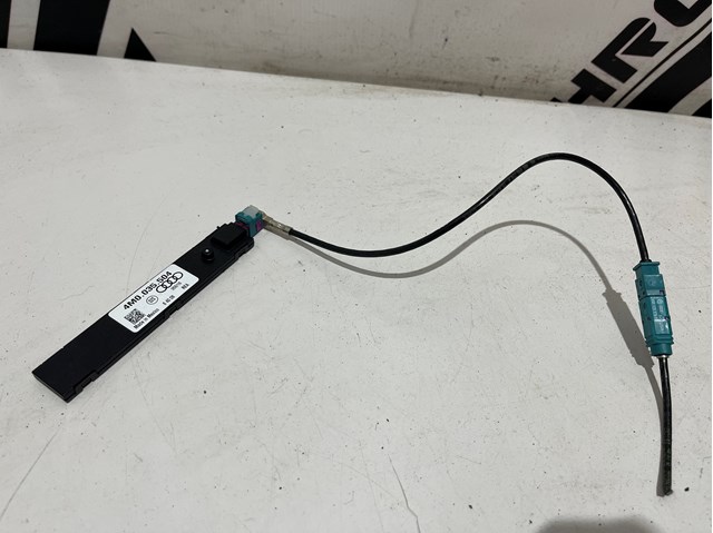 Підсилювач сигналу антени 4M0035504 VAG