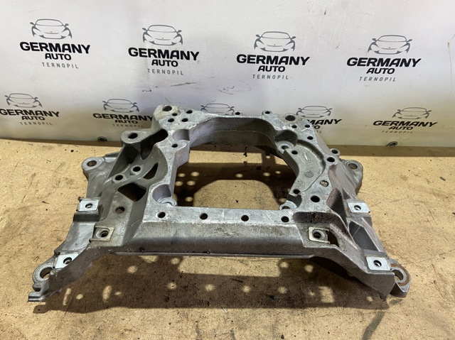 Балка кріплення коробки передач 4M0399263E VAG