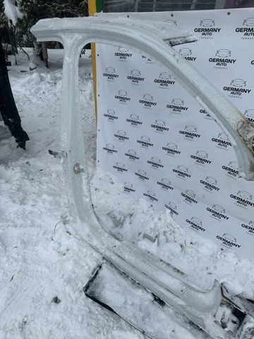 Поріг зовнішній правий 4M0809848A VAG