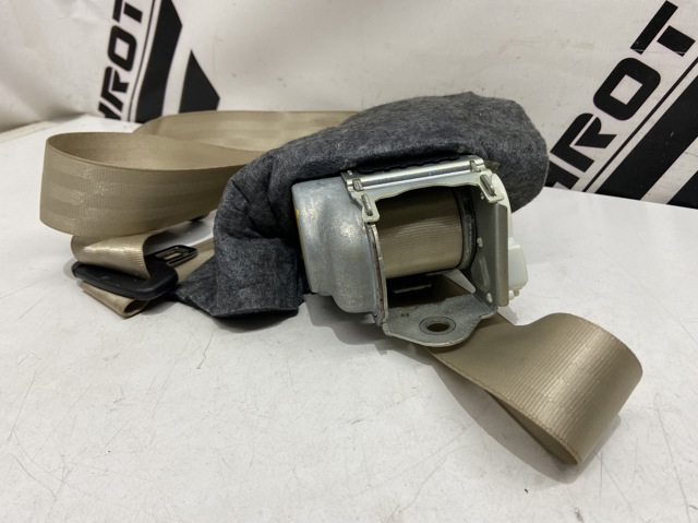 Пасок безпеки задній правий 4M0857806D VAG