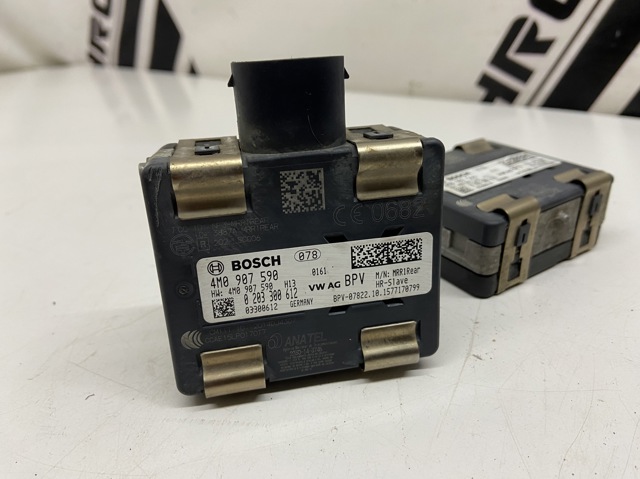 Радар зміни смуги руху 4M0907590 VAG