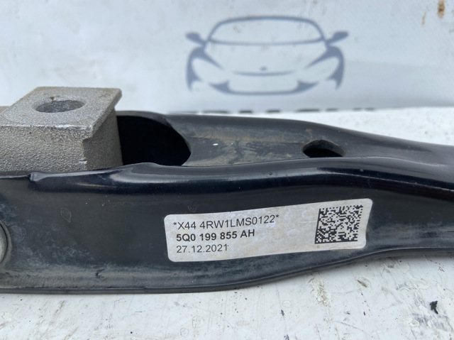Опора двигуна задня 5Q0199855AH VAG