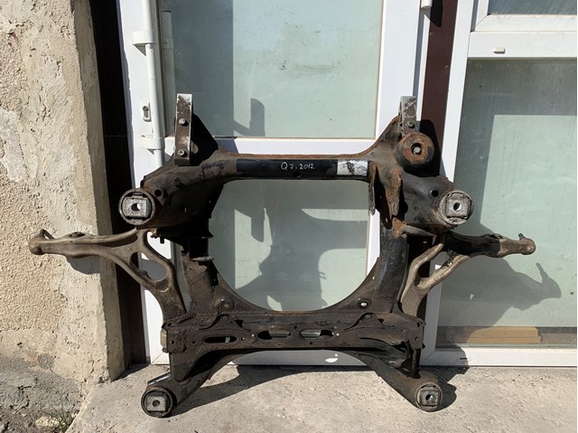 Балка передньої підвіски, підрамник 7L0499030C VAG