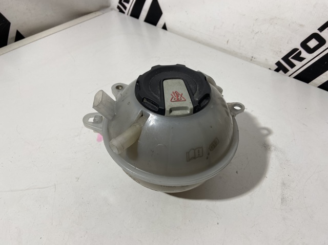 Бачок для води 80A121405R VAG