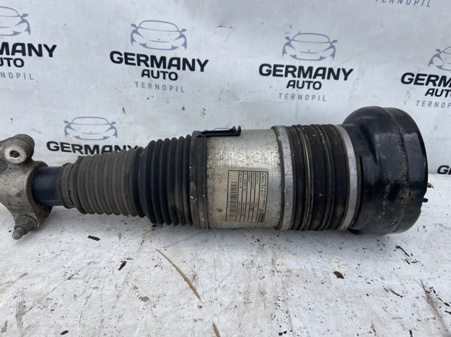 Амортизатор передній 80A616039G VAG