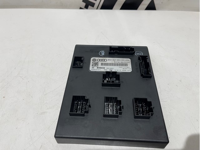 Модуль управління (ЕБУ) бортової мережі 8K0907063DH VAG