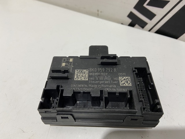 Блок комфорту передніх дверей 8K0959792R VAG