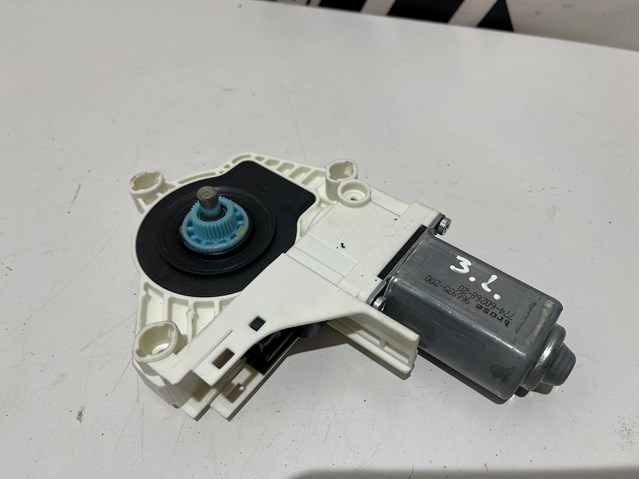 Мотор склопідйомника водійських дверей 8K0959801A VAG