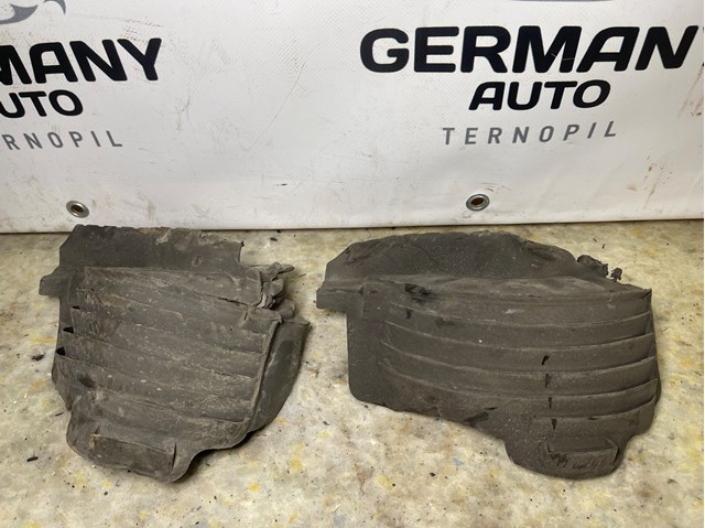Захист амортизатора заднього 8R0511539C VAG