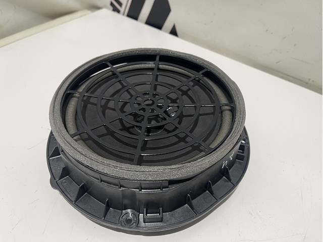 Динамік передньої двері 8W0035415 VAG
