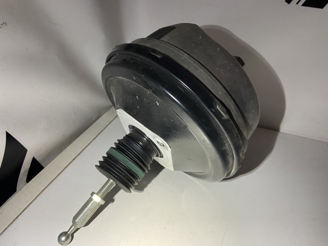 Вакуумника 8W0612103B VAG
