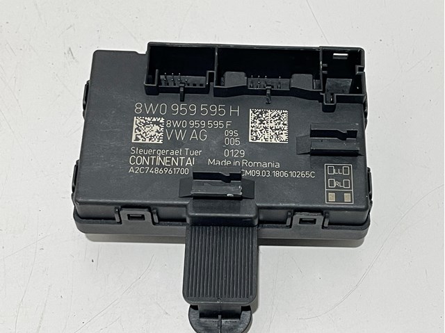 Блок комфорту задніх дверей 8W0959595H VAG