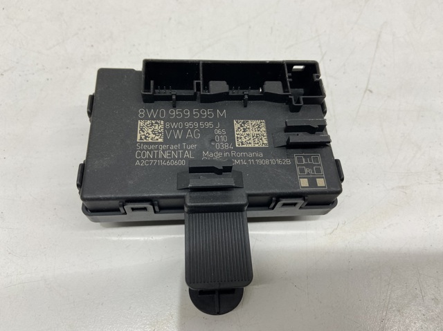 Блок комфорту задніх дверей 8W0959595M VAG