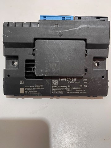 Прилади й апаратура діагностики 8W8907468F VAG