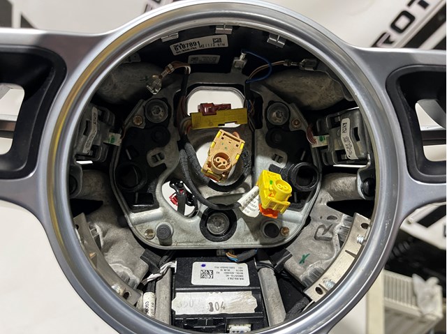 Руль 95B959256E PORSCHE