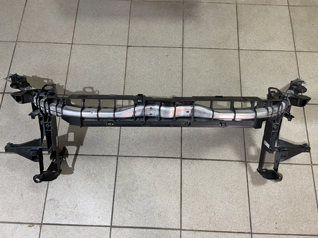 Зміцнення для радіаторів A2466200234 КИТАЙ