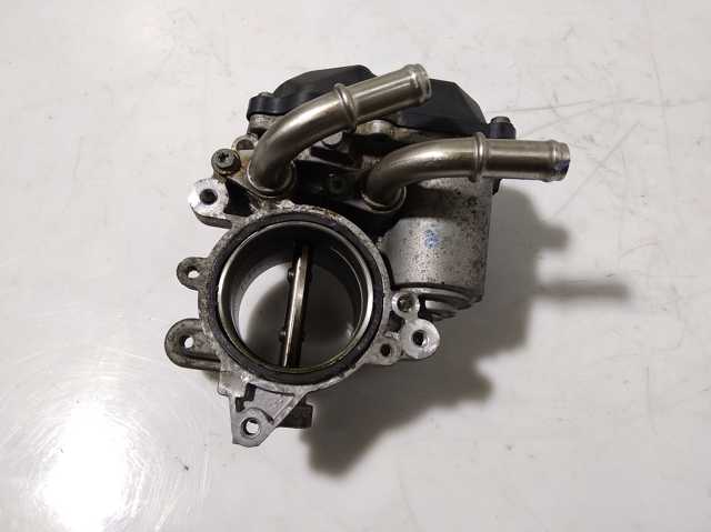 Дросільна заслінка в зборі 04L128063N VAG