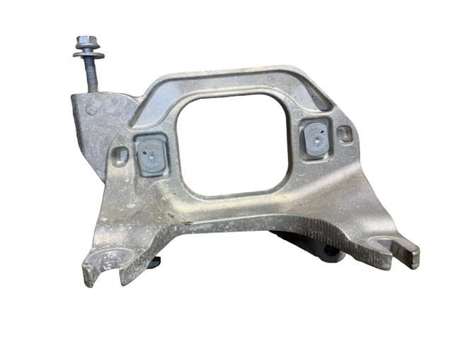 Кронштейн подушки (опори) двигуна, лівої 112533243R RENAULT