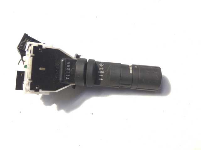 Перемикач підрульовий, правий 25260EB66A NISSAN