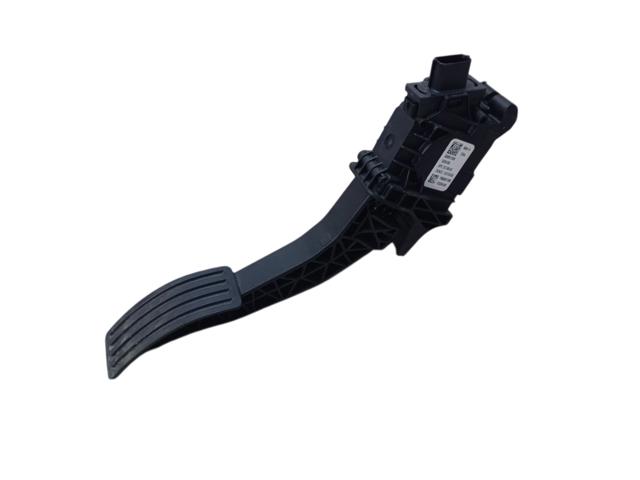 Підаль газу 32264188 VOLVO