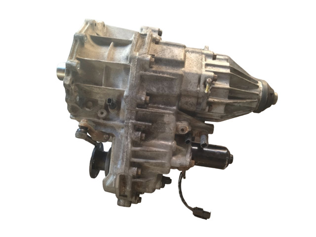 Коробка роздавальна Nissan Pathfinder