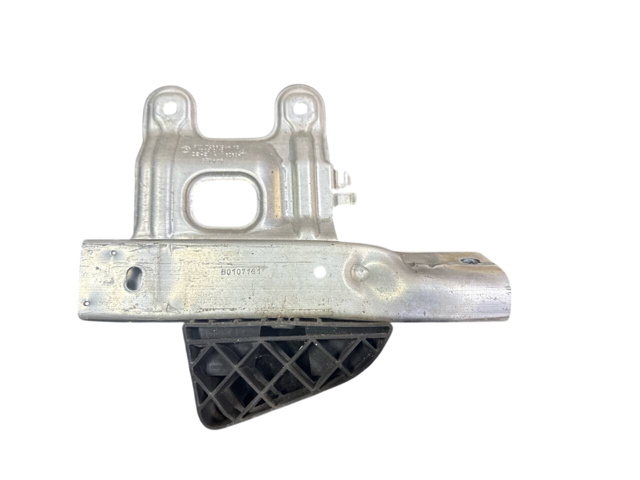 Кронштейн абсорбера переднього бампера 51117266194 BMW