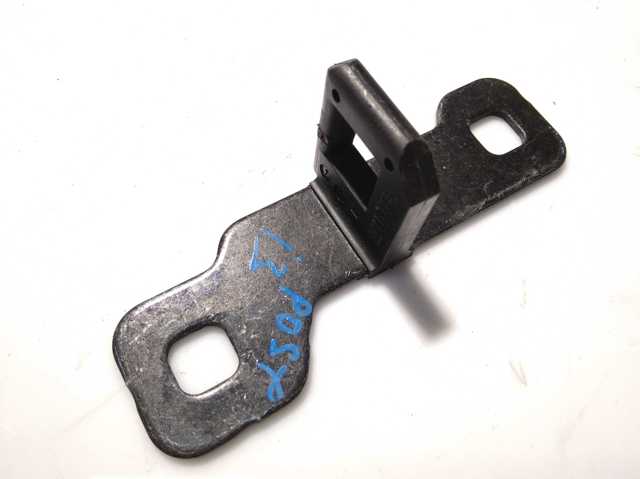 Фіксатор (зацеп) замка дверей 51247248076 BMW
