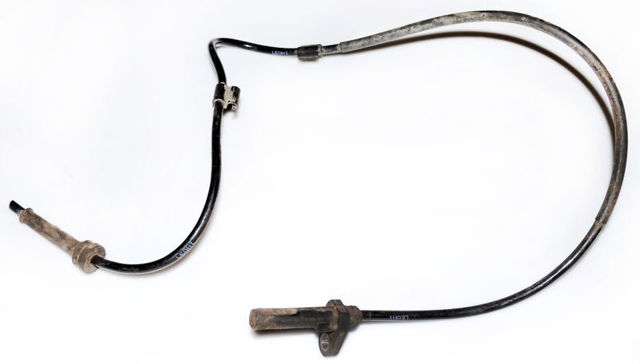 Датчик АБС (ABS) задній, лівий 6C112B372CD FORD
