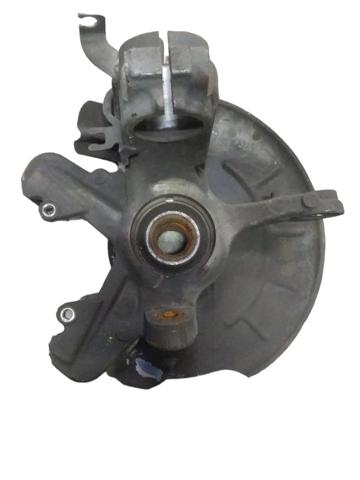 Цапфа поворотна права 6Q0407256AC VAG