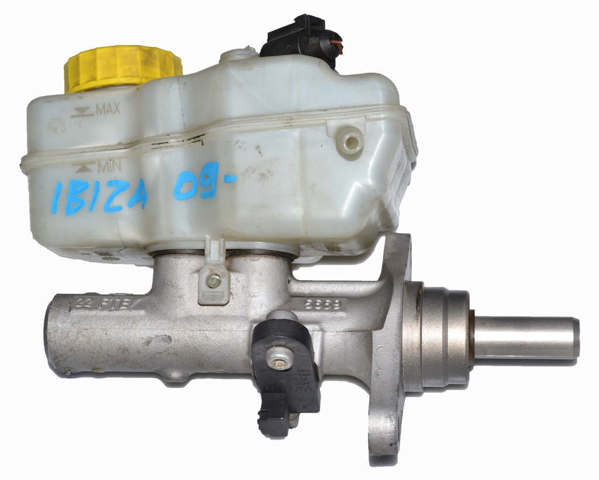 Циліндр головний гальма (Гідротормоз) 6R1611019A VAG