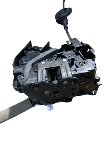 Замок задніх дверей, лівих 825037601R RENAULT