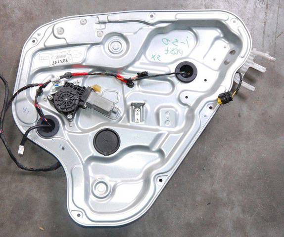 Склопідйомник задніх правих дверей 834602L000 HYUNDAI