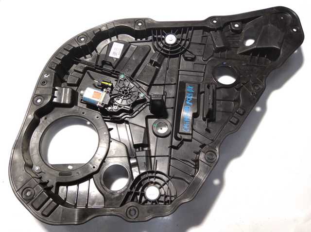 Двигун стеклопод'емника двері задньої, правої 83460D4010 HYUNDAI