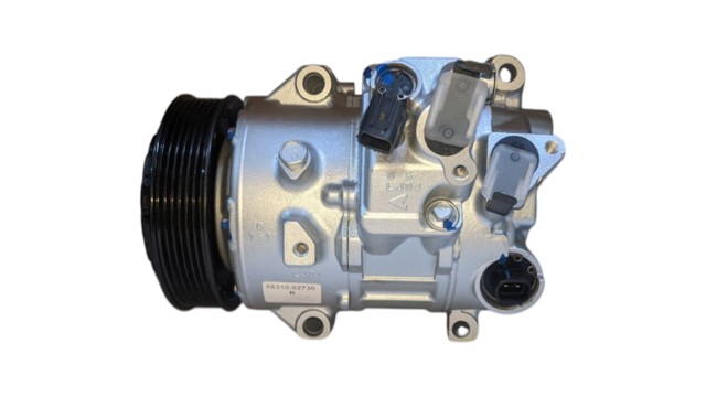 Компресор кондиціонера 8831068032 TOYOTA
