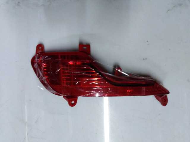 Правий катафот заднього бампера 924062W700 HYUNDAI