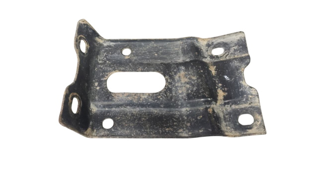 Ліве кріплення переднього бампера MR242623 MITSUBISHI
