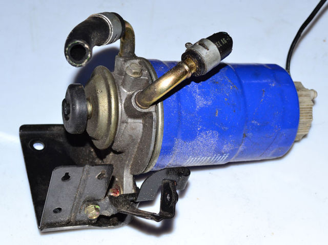 Корпус паливного фільтра MR450555 MITSUBISHI
