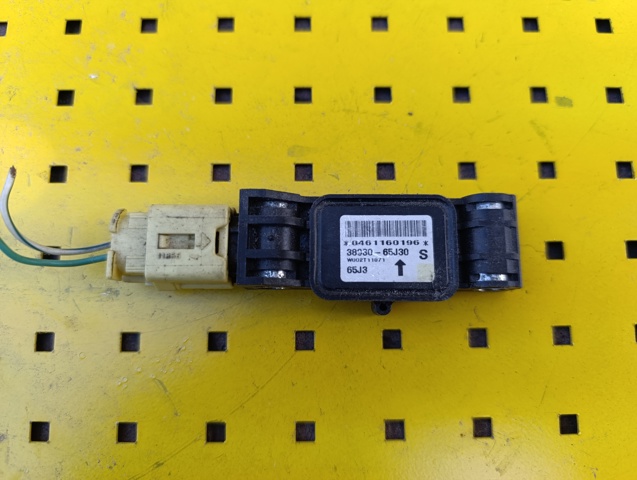 Датчик Айрбег передній 3893065J30 SUZUKI