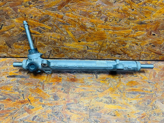 Рульова рейка 565004R100 HYUNDAI