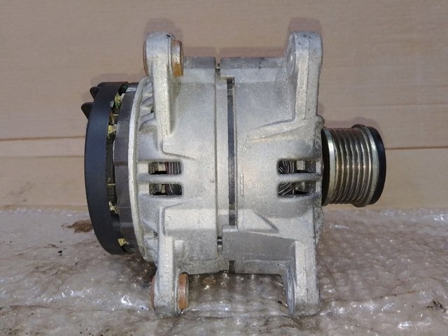 Авто генератор 0986080410 BOSCH
